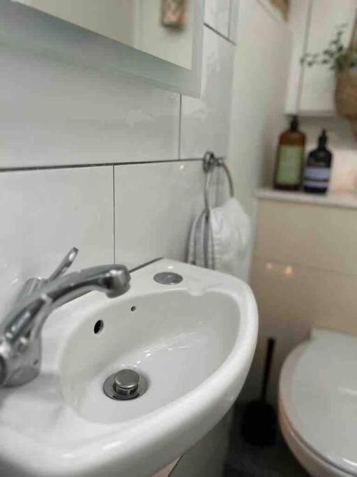 Charming Fulham Flat Lägenhet London Exteriör bild